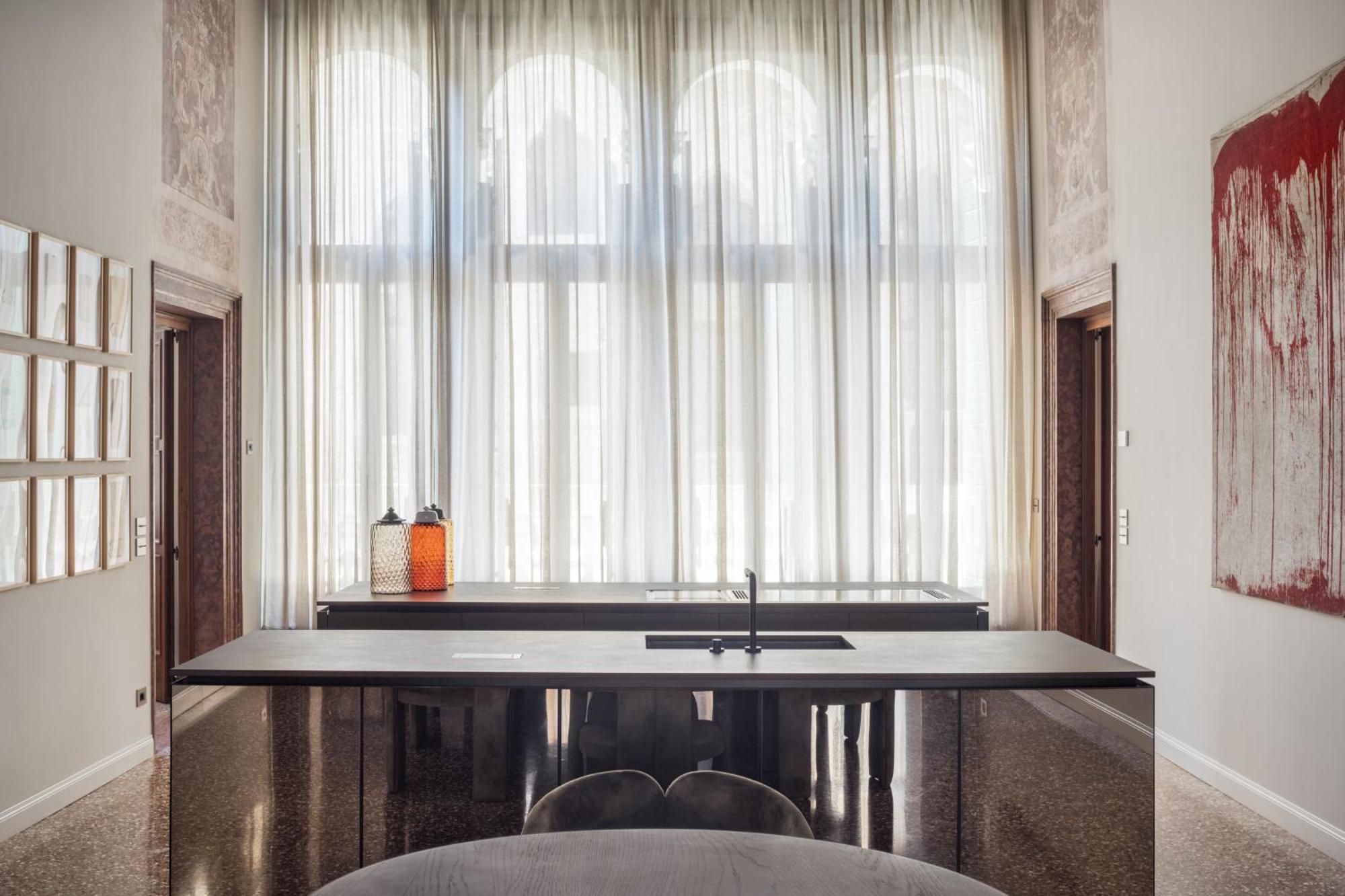 Noble Floor Art R&r Venice